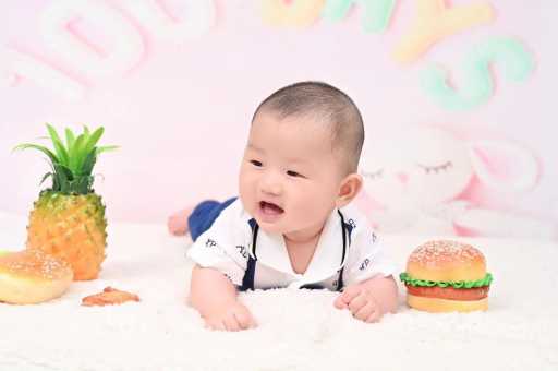 扬中八个月宝宝打嗝 扬中八个月宝宝打嗝